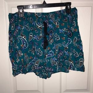 Xhilaration flowy shorts